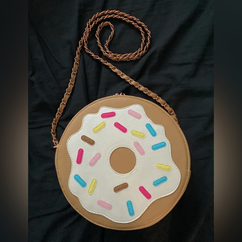 Tokidoki Donutella Donut crossbody